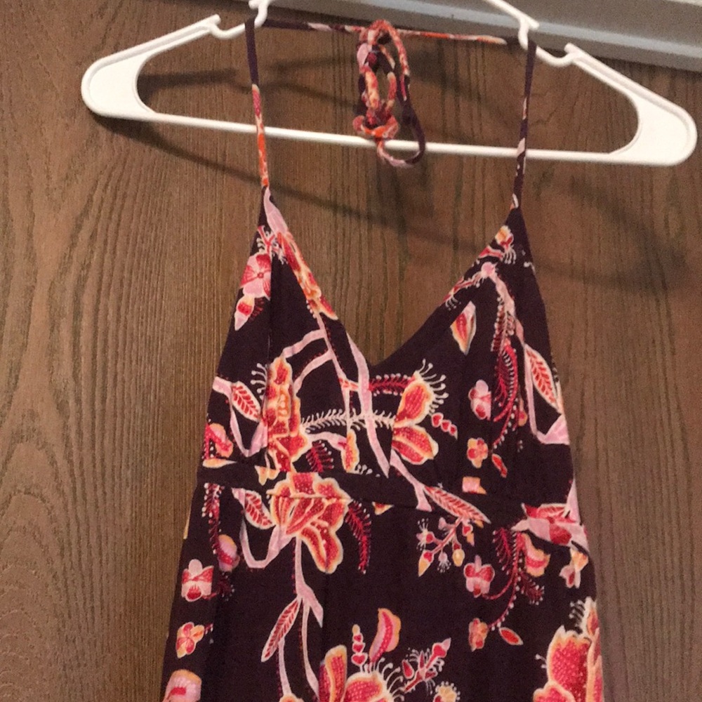 Floral Maxi Dress from Express. Size XS